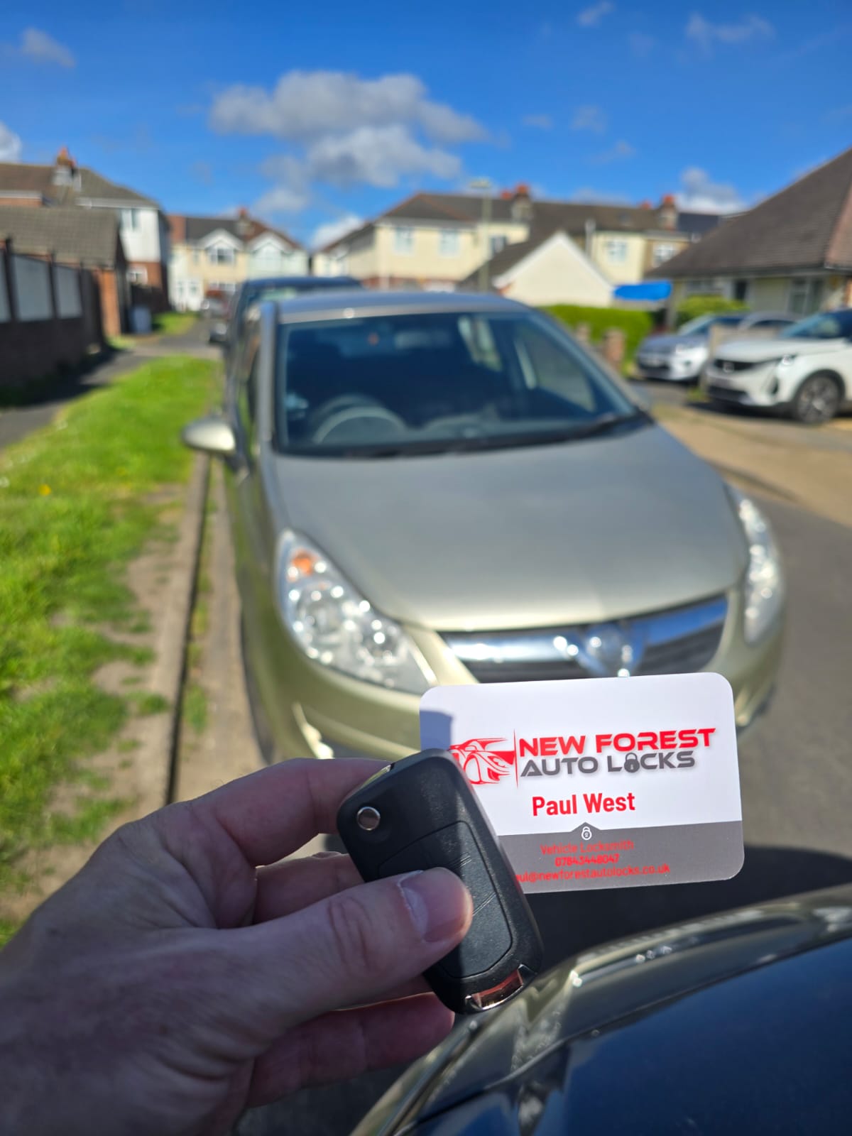 Spare car key cut and programmed at customer driveway