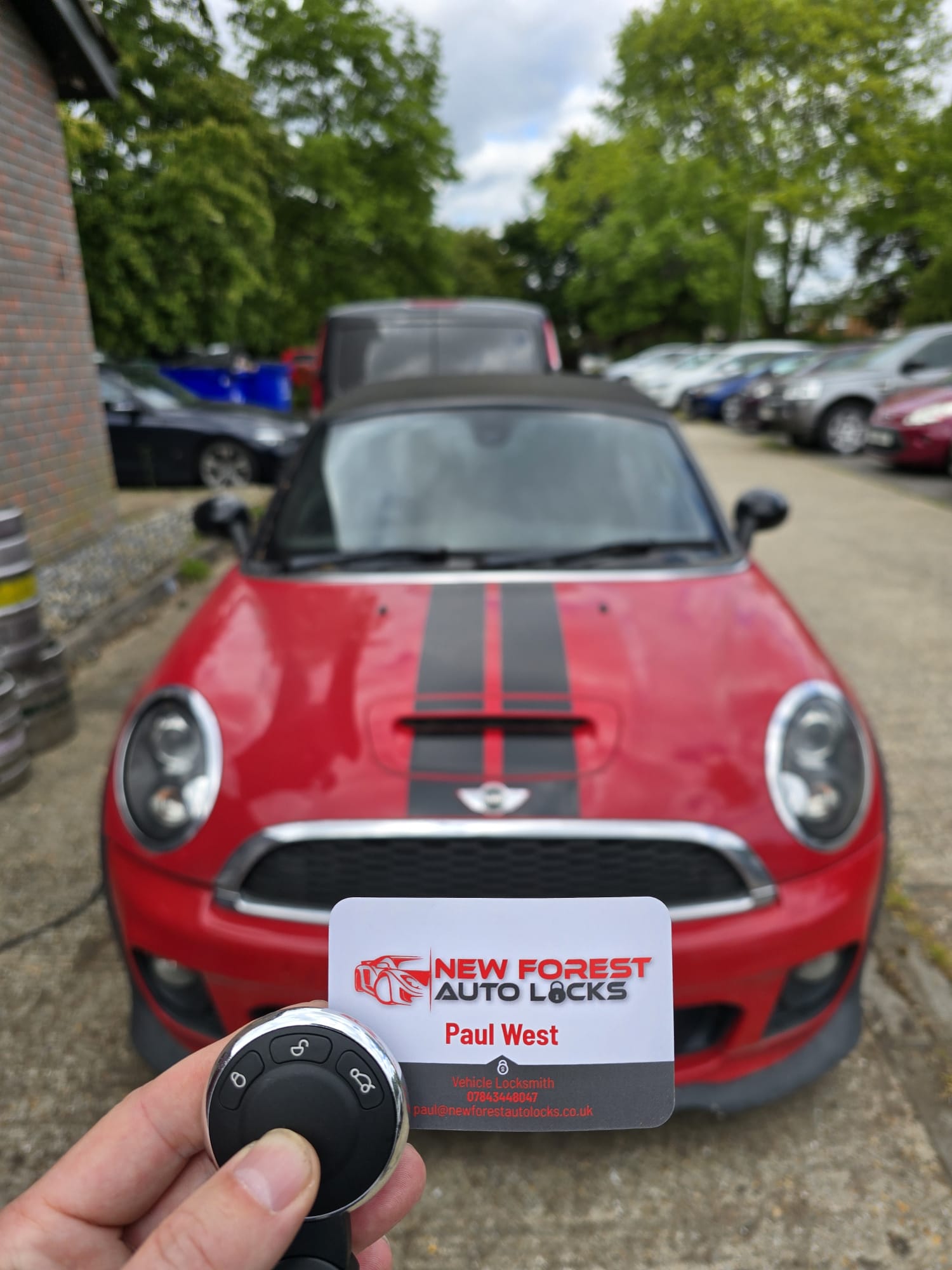 Mobile auto locksmith — replacement smart key for customer