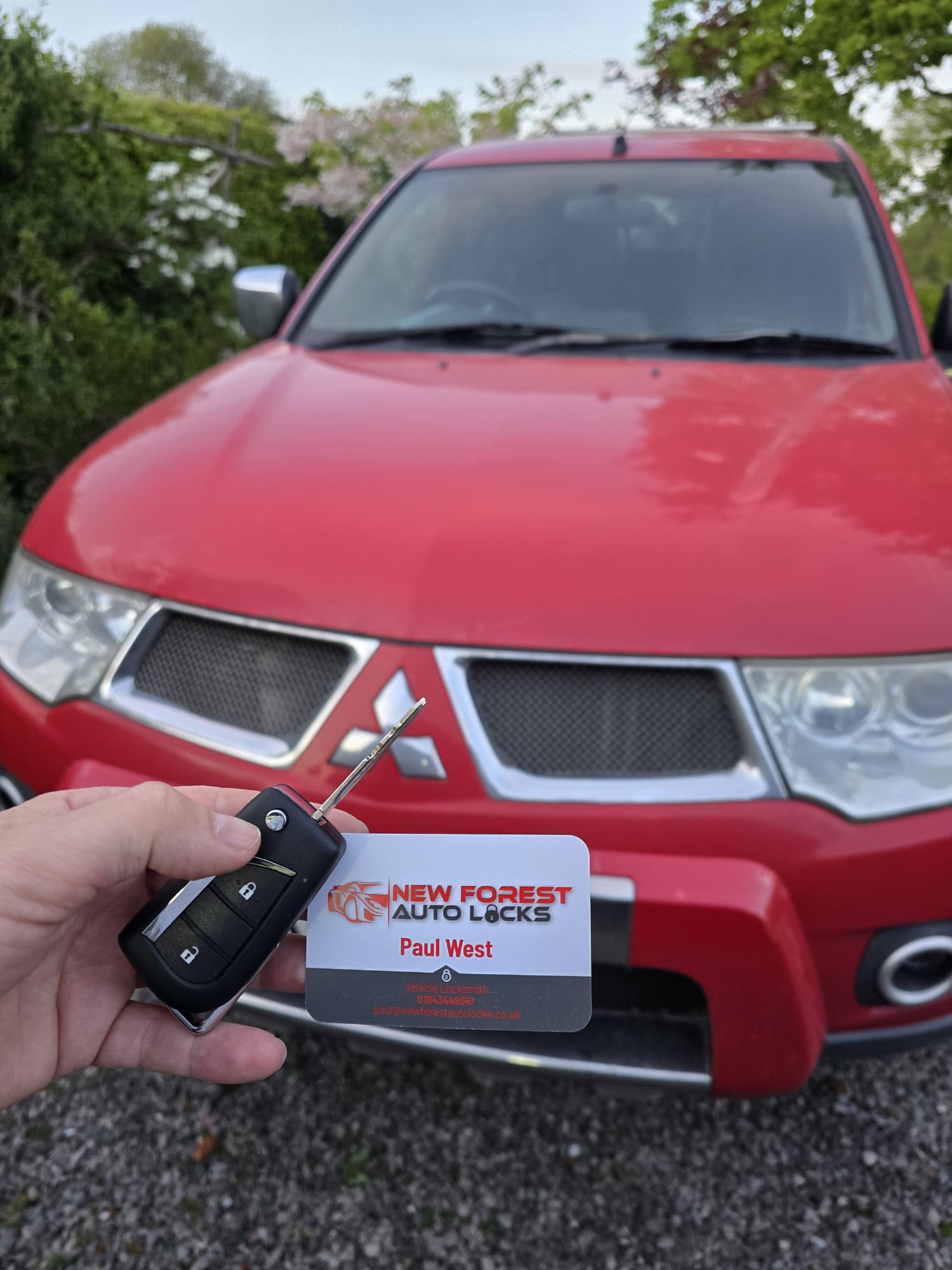 Auto locksmith Lyndhurst — replacement key cut on site